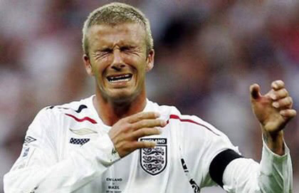 足球贝克汉姆退役了吗,贝克汉姆被主持人问为什么退役