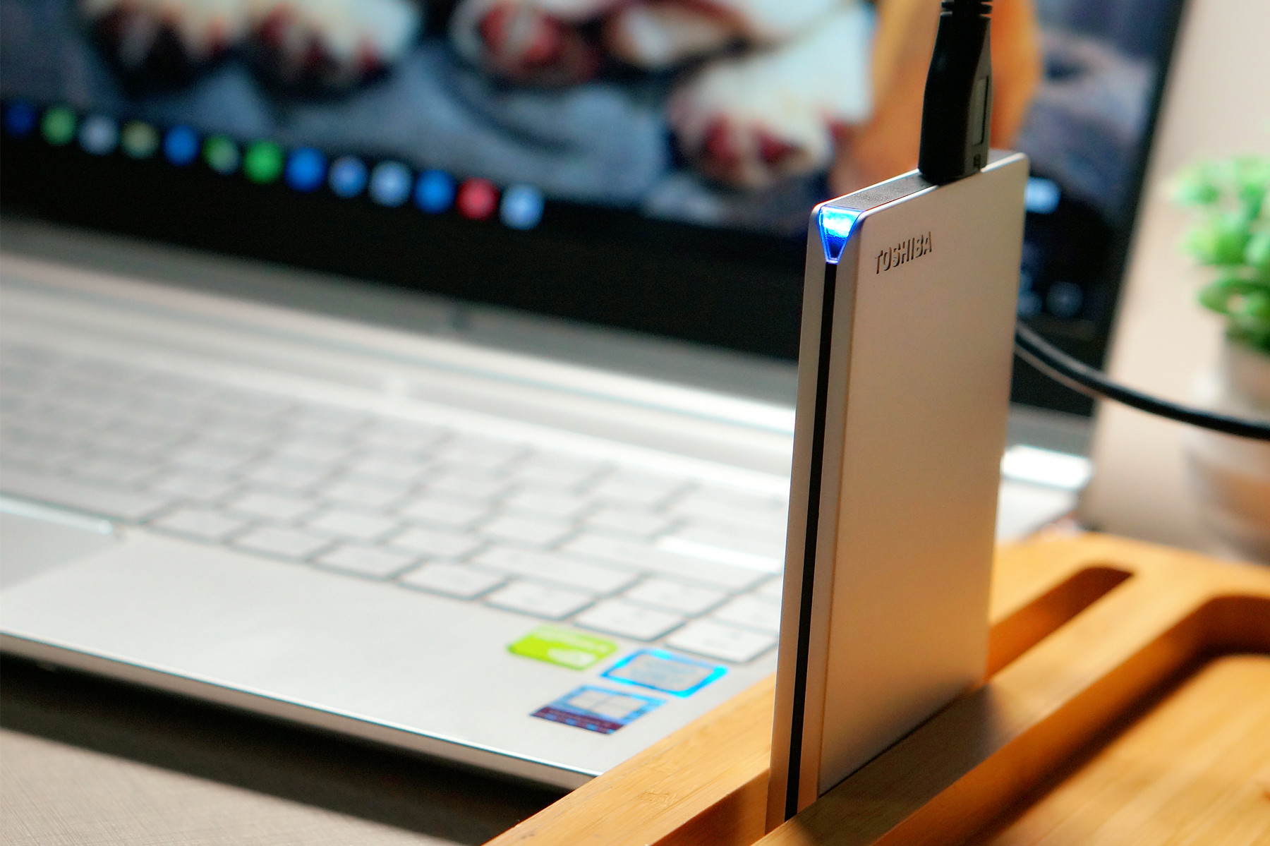 东芝canvioslim移动硬盘,东芝超薄机械硬盘质量