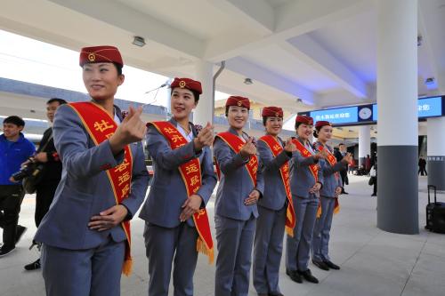 哈佳高铁免费体验,哈佳铁路旅游视频