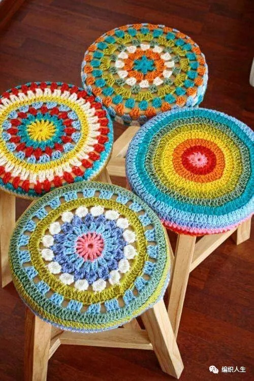 马蹄莲圆形坐垫钩针编织视频教程,钩针生命之花曼陀罗坐垫教程超清
