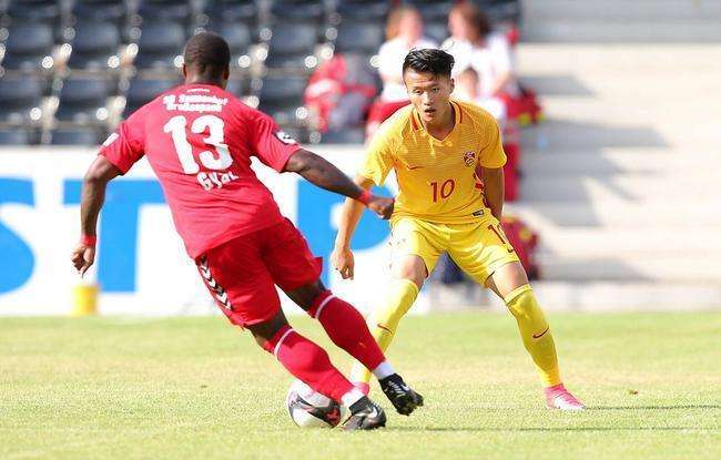 难以理解！外援：表现取决钞票的厚度外教：三流水平拿顶薪工资