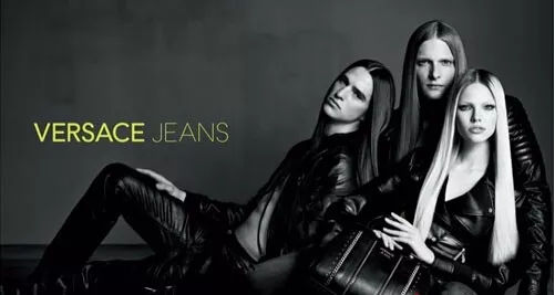 versace范思哲套装,versace范思哲秘密