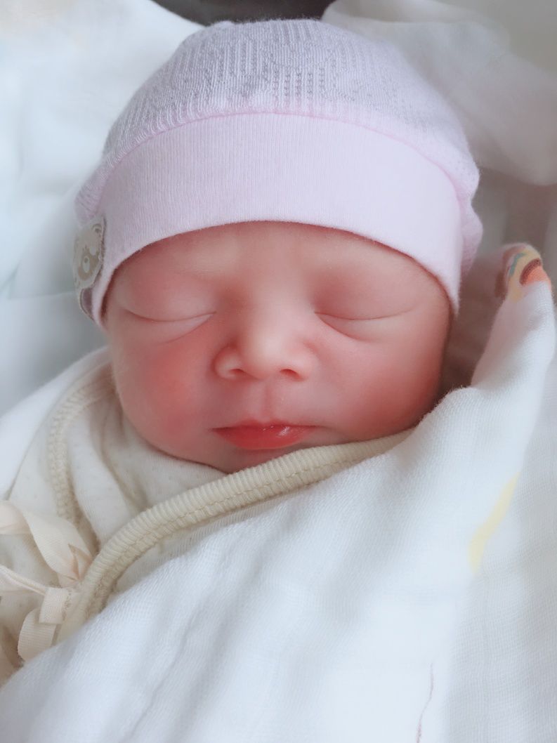产科新病房迎来首个新生宝宝,妇产科首例宝宝诞生