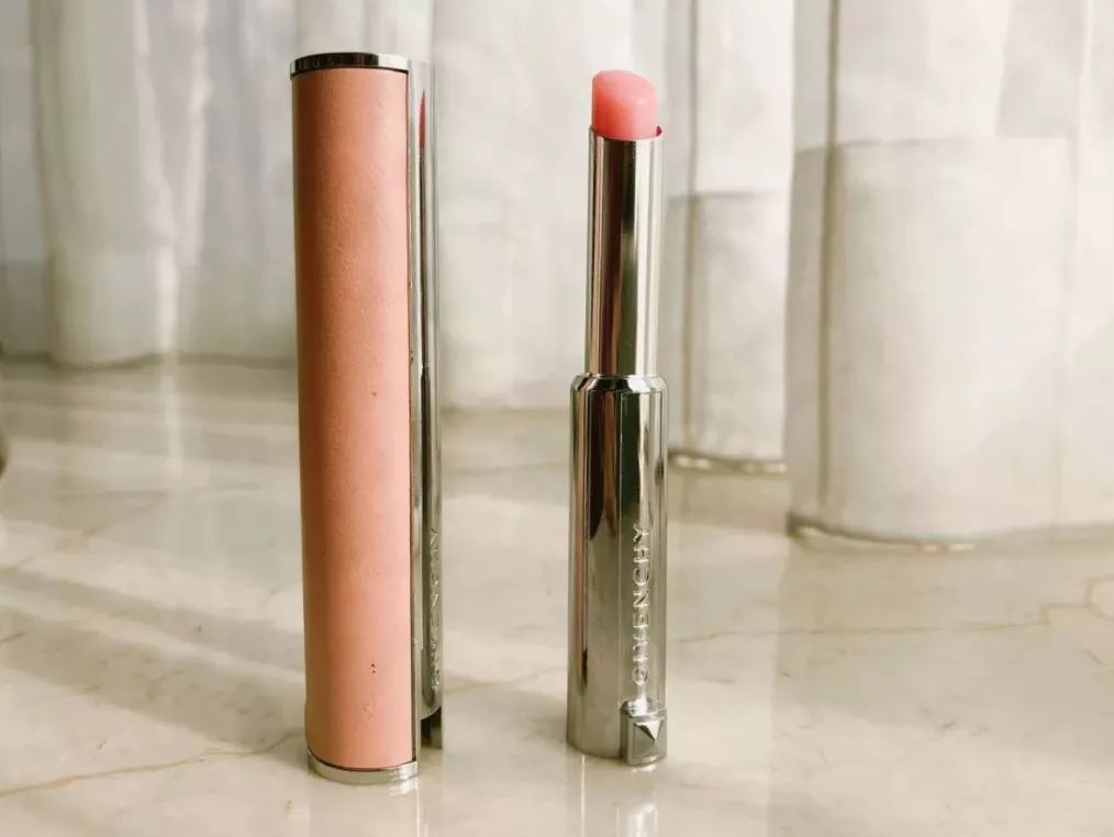 口碑爆表的12款秋冬润唇膏，不买你的嘴会不答应！