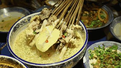 春熙路附近藏了个美食“小乐山”，人均30吃到撑！