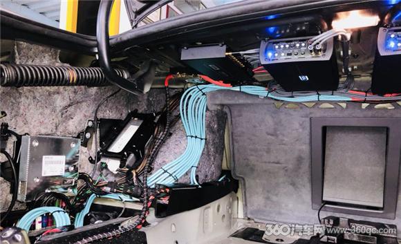 宝马16个音响原厂效果,宝马原厂4个音响效果