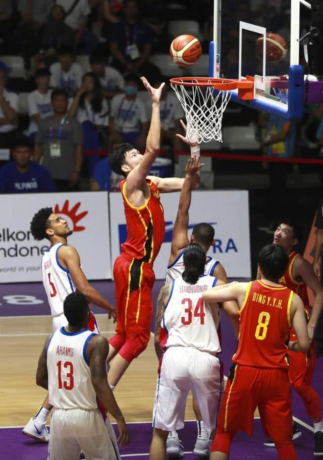 火箭球员周琦最新消息,火箭定妆照2023