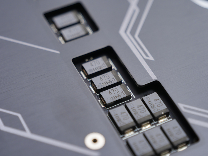 鍗庣rogstrixrtx3070,鍗庣rogstrixrtx4090