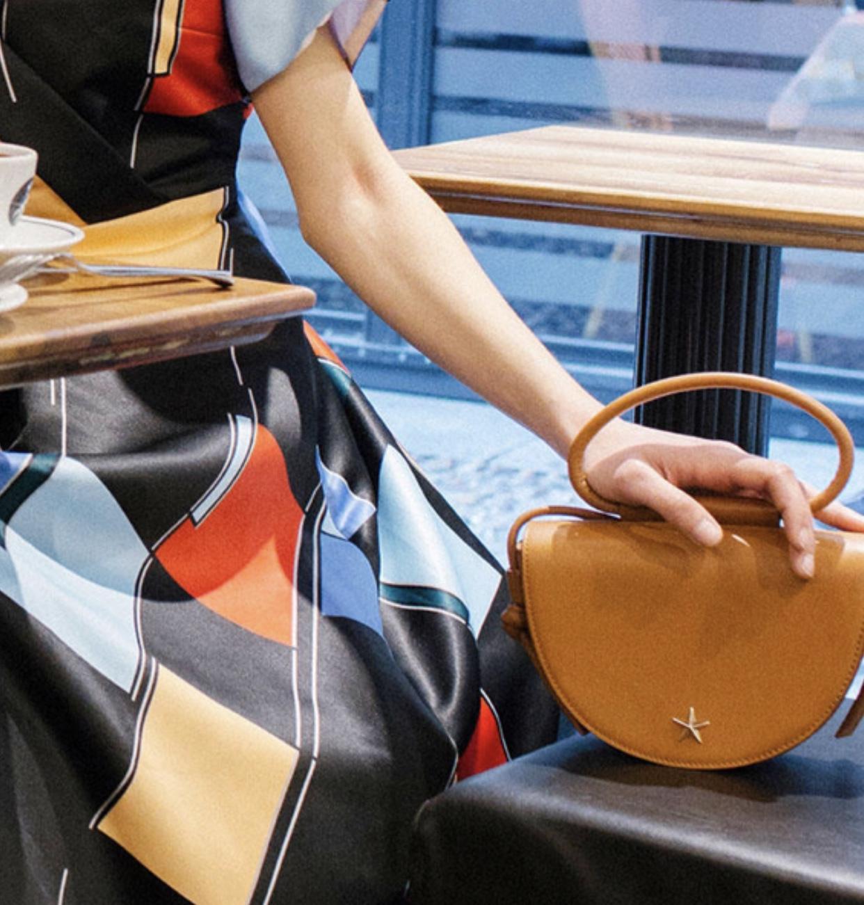 米兰时装周趋势图解,2004春季意大利米兰经典时装周