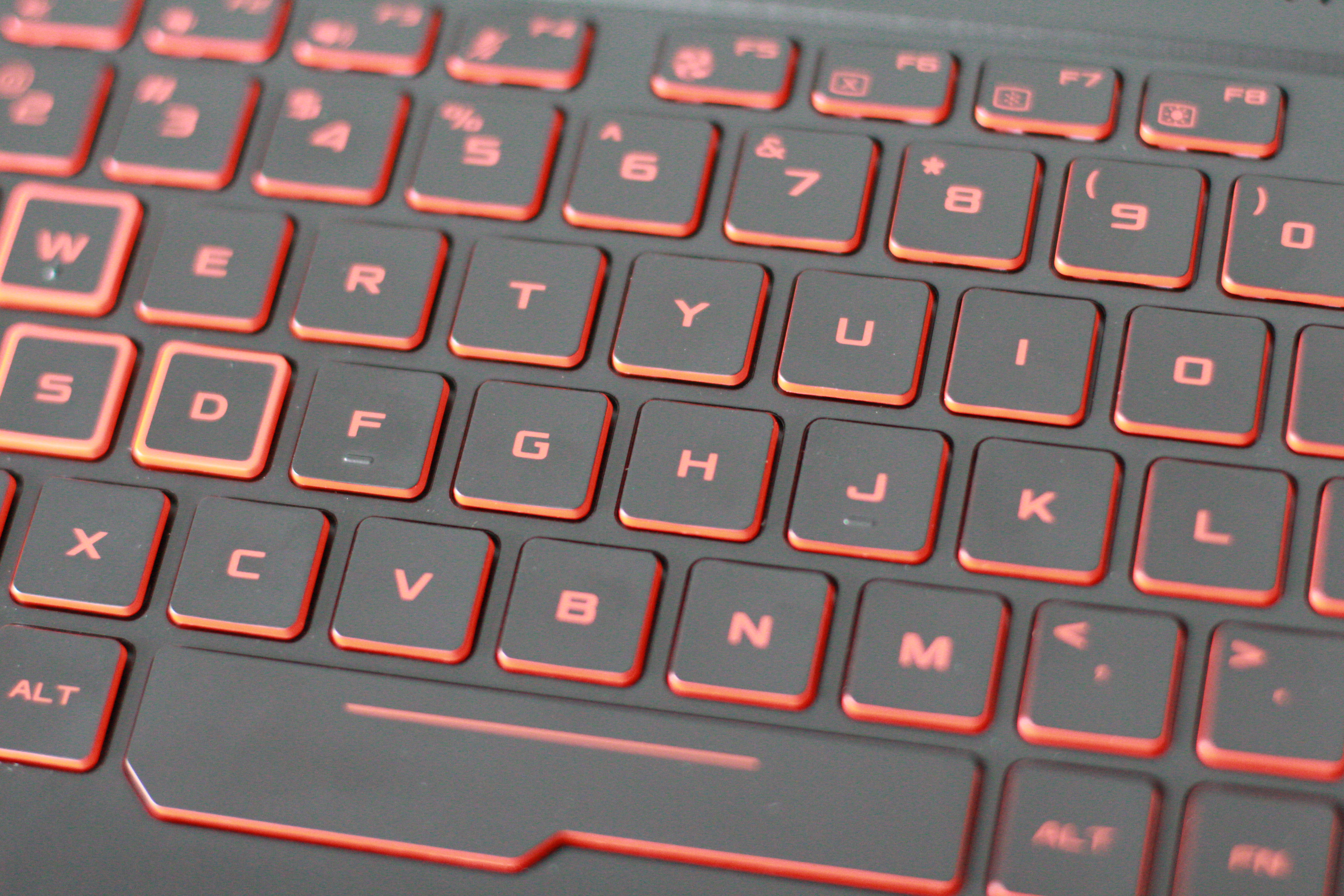 华硕飞行堡垒6评测gtx1060,华硕飞行堡垒6火陨版i51050ti