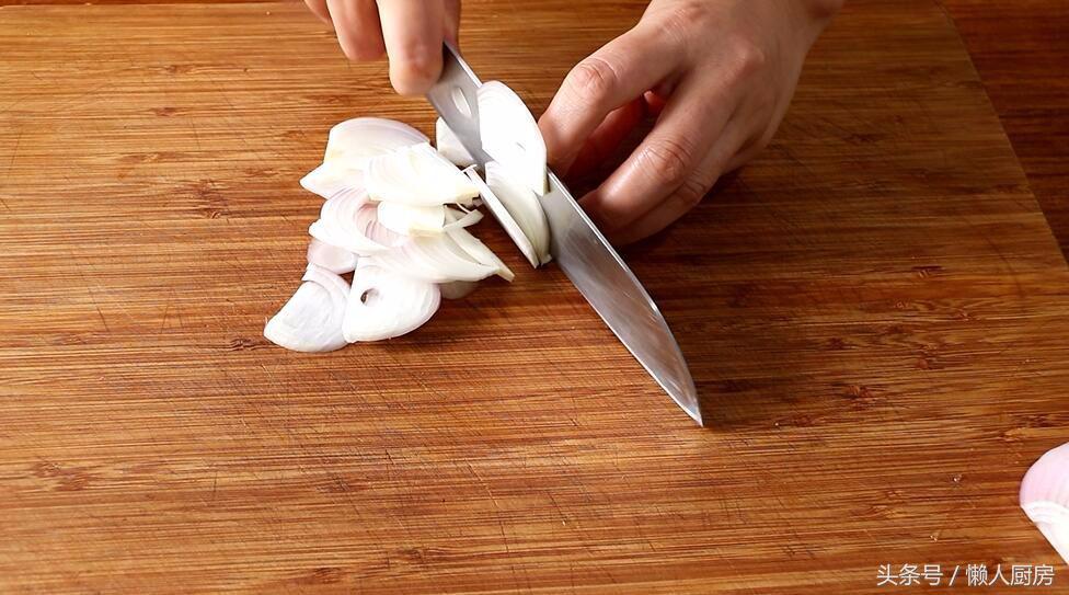 天气越来越冷了多做汤,天气渐渐转凉怎么做菜呢