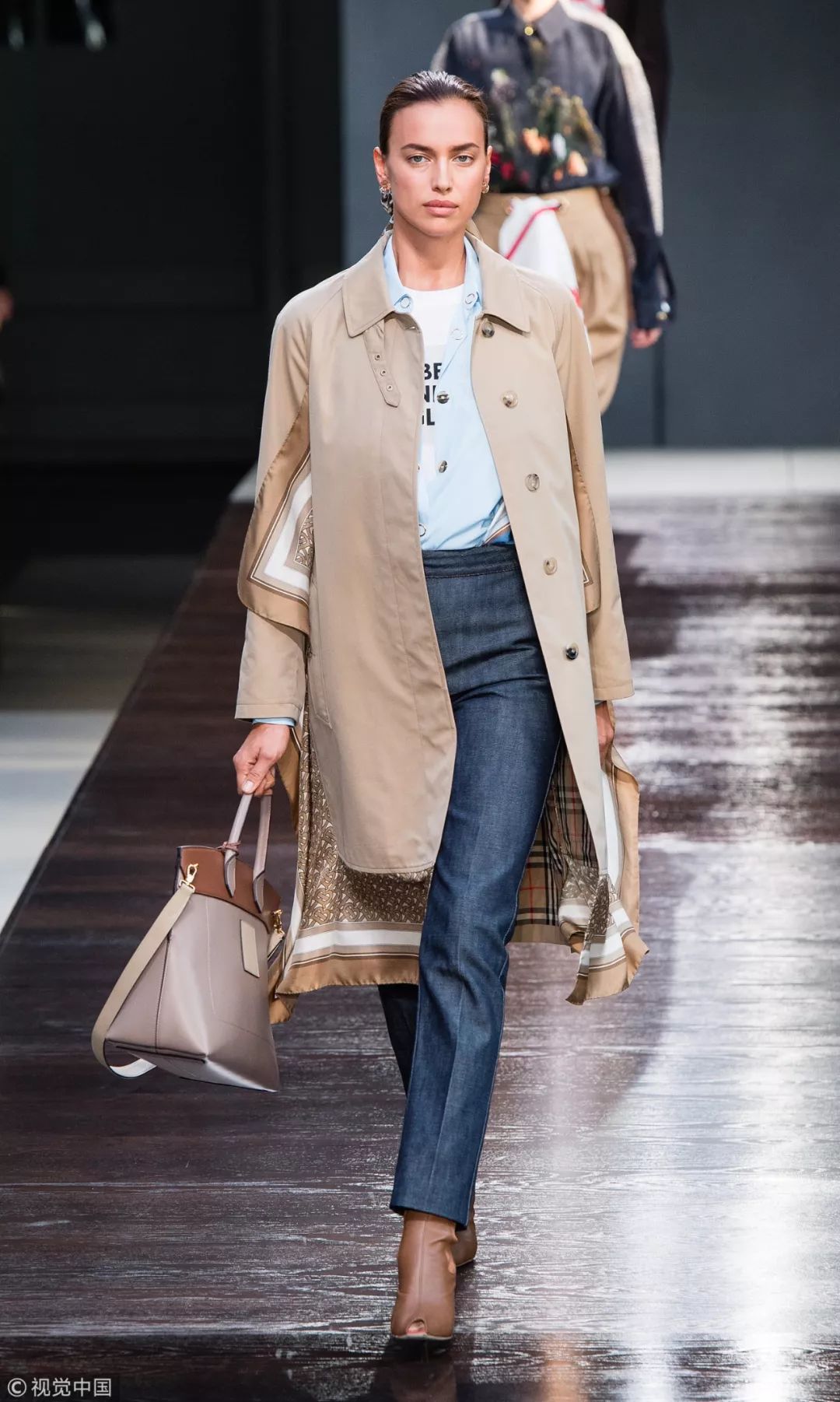 她甩了C罗?这个超模还有许多你不知道的……