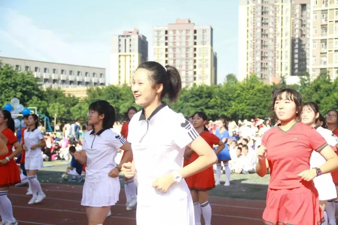 巧绘世界缩影，畅舞运动激情，科中第十届体育文化节盛大开幕