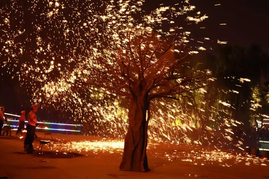 「FENG爆」“美分美妙玩出彩”，这个黄金周世界公园好戏连台不！间！断！