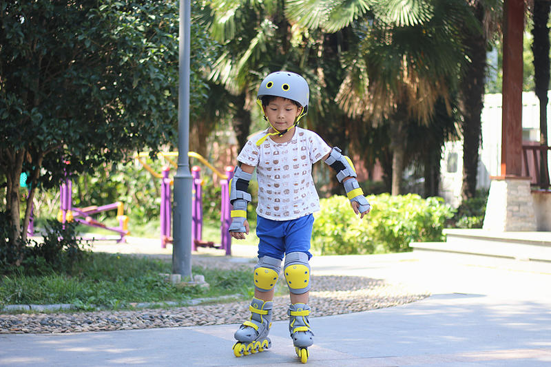 小米智能轮滑鞋,小米小寻轮滑鞋