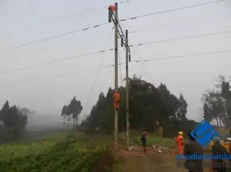 架空线路金具及杆上电气设备识别,架空线路金具和绝缘子