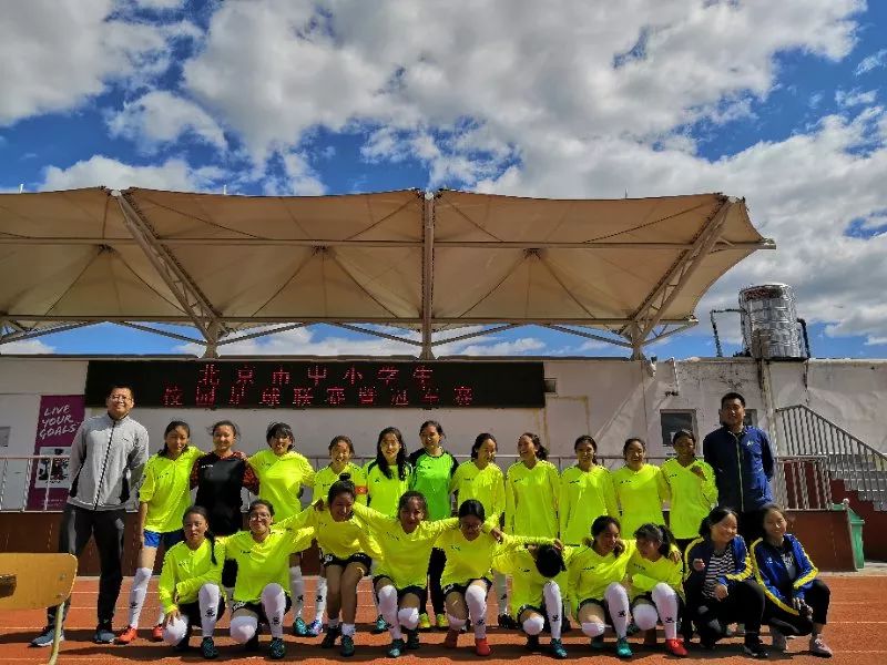 快乐小足球教案大班,快乐足球小班