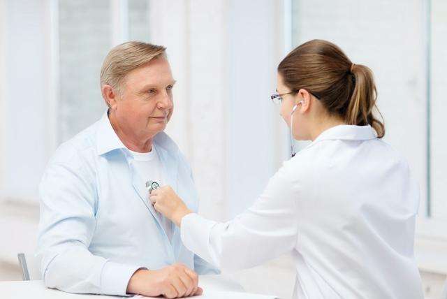 爷爷膝盖疼已好转,66岁老人膝盖疼痛