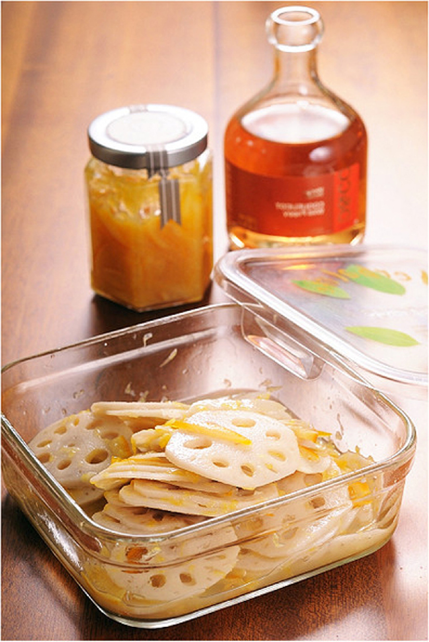 秋天莲藕实惠鲜美教你特色做法,秋天莲藕和什么东西煲汤最好