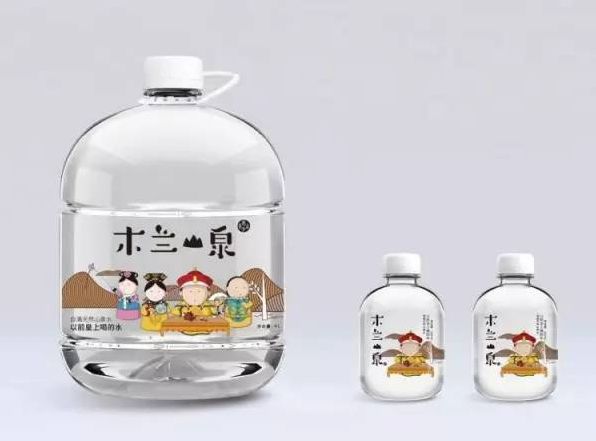 农夫山泉怡宝矿泉水卖得最多,怡宝和依云哪个矿泉水好