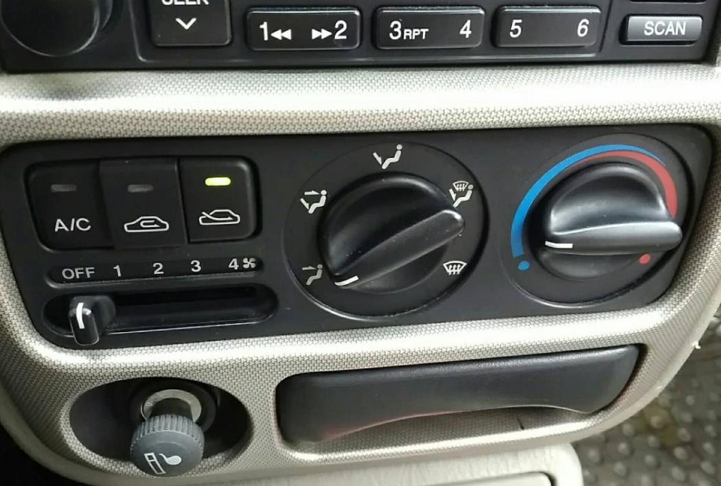 起亚千里马，选择它的人就是它的伯乐，用笑脸和舒适体验一路相伴