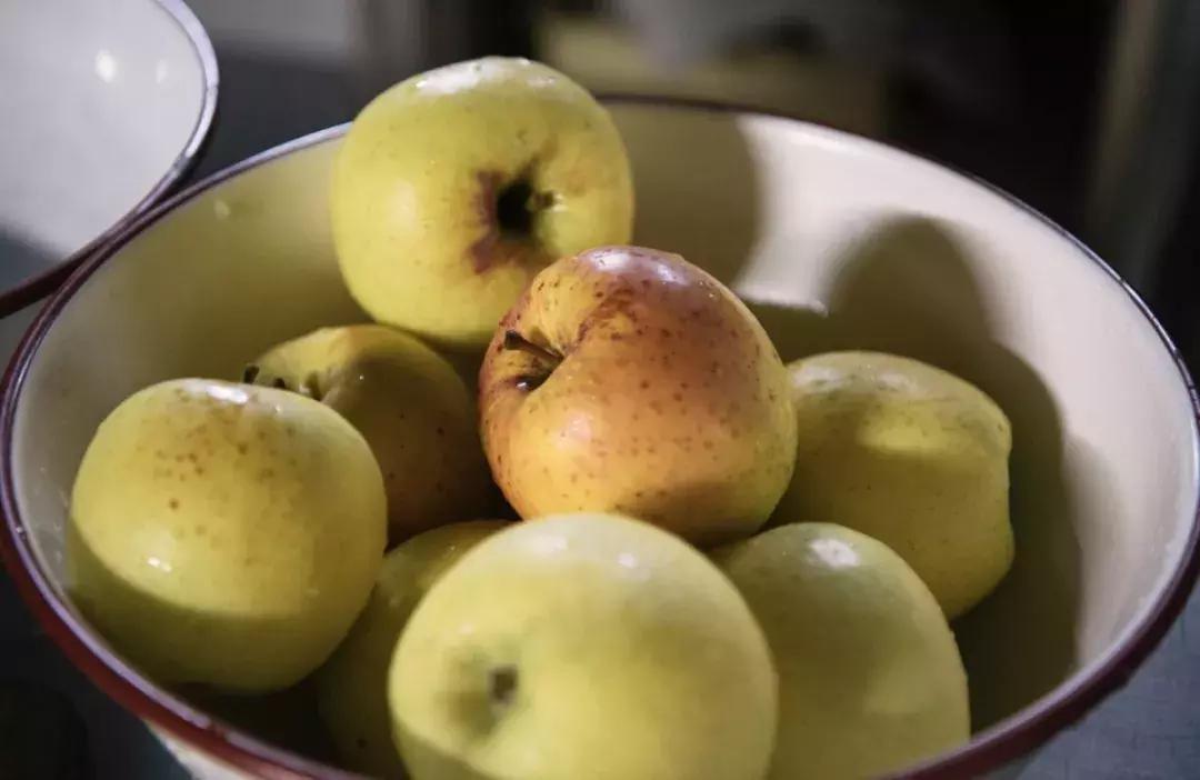 石窑面包店内实拍视频,天然酵母的石窑面包店