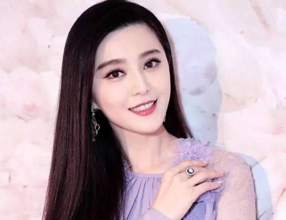 范冰冰阴阳合同事件是怎么回事,范冰冰阴阳合同事件的严重影响