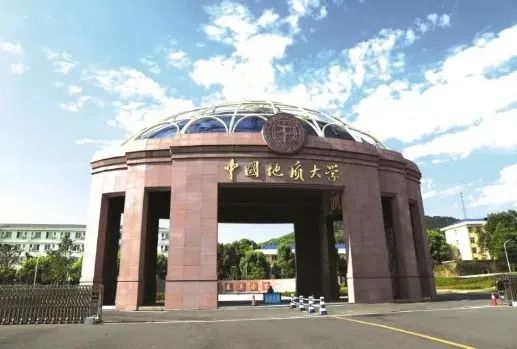 以华中师大为坐标原点，丈量大武汉