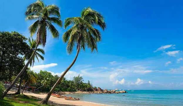 原创诗词—九霄能把天门扣,万里长观旭日红