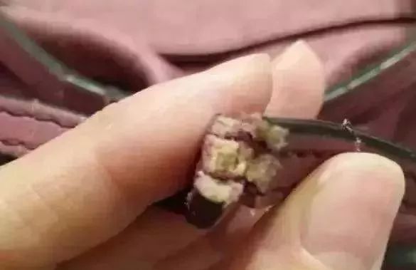 卡地亚手镯划痕在家怎么处理,卡地亚五万手镯掉色