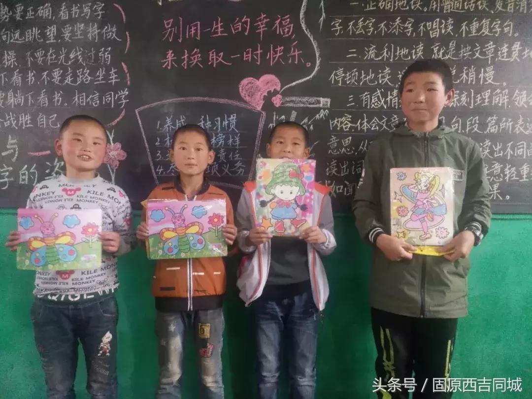 最美残疾女孩90后,90后最美女孩照顾父母