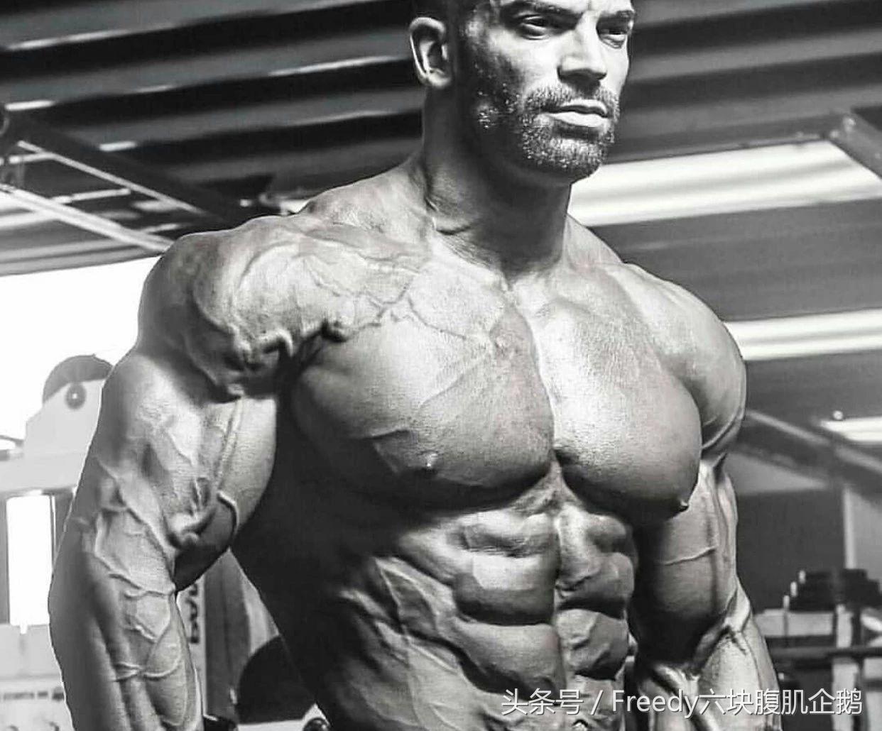 胸肌单侧肌力,胸肌练得一边大一边小怎么矫正