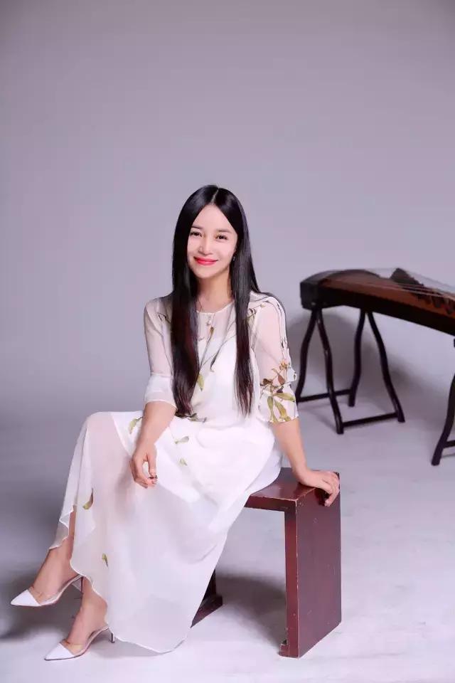 鐜夌珛浜涵鍜屼涵浜帀绔嬬浉鍚屽悧,鏉ㄨ嫅浜彜绛濋煶涔愪細