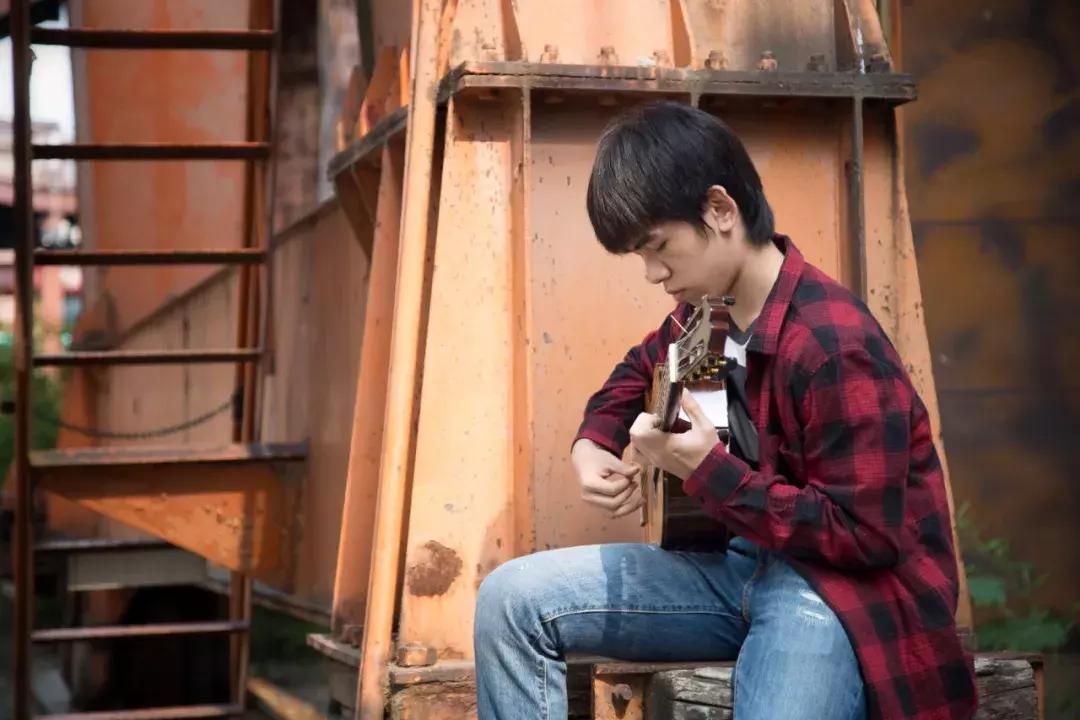 鐜夌珛浜涵鍜屼涵浜帀绔嬬浉鍚屽悧,鏉ㄨ嫅浜彜绛濋煶涔愪細