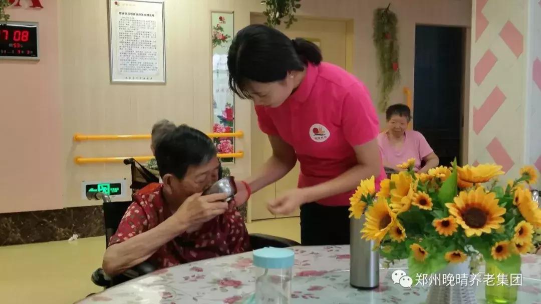 养老护理的一些小知识,养老机构护理100个实用经验