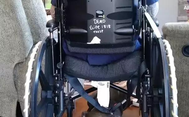 又一例！他严重感染四肢被截，竟只因被狗狗舔了一下……