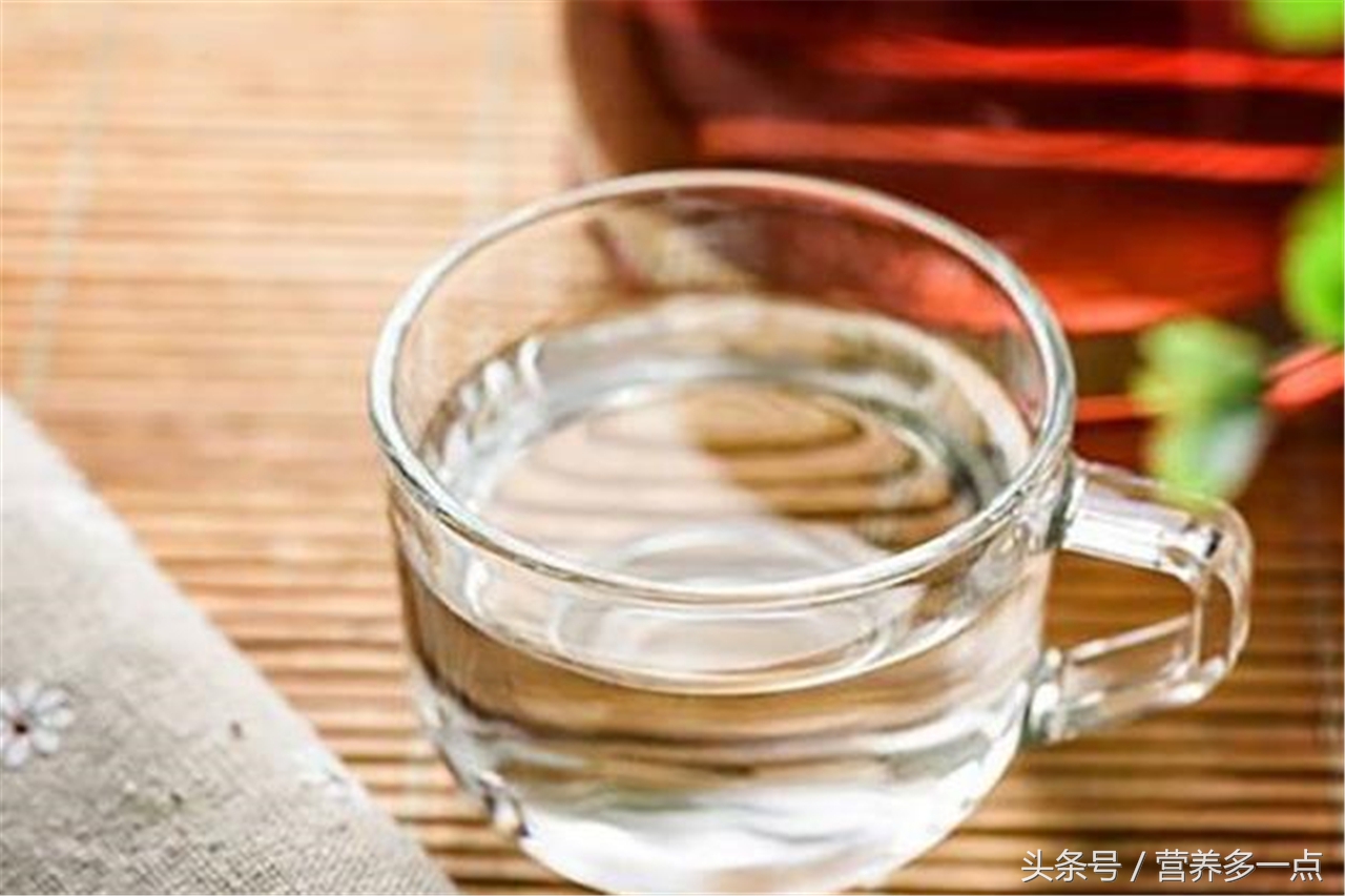 脚底肾的穴位一按特别舒服,脚底的补肾穴