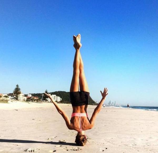 澳洲女子年轻照,澳洲22岁女生