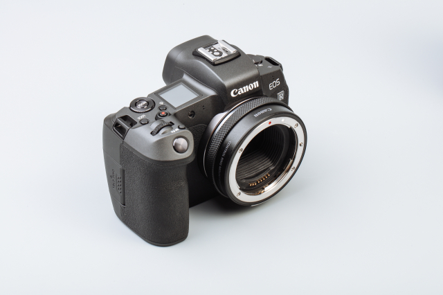 佳能专微电池续航好吗,佳能高感升级