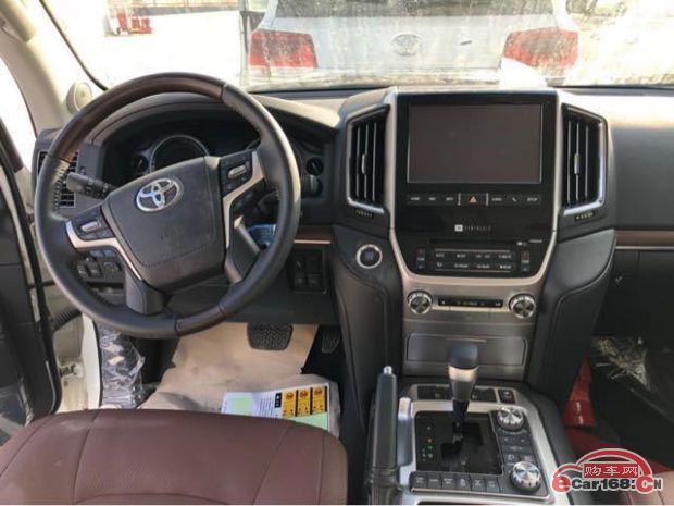 16款丰田酷路泽5700中东版,丰田酷路泽2020款5700越野实测