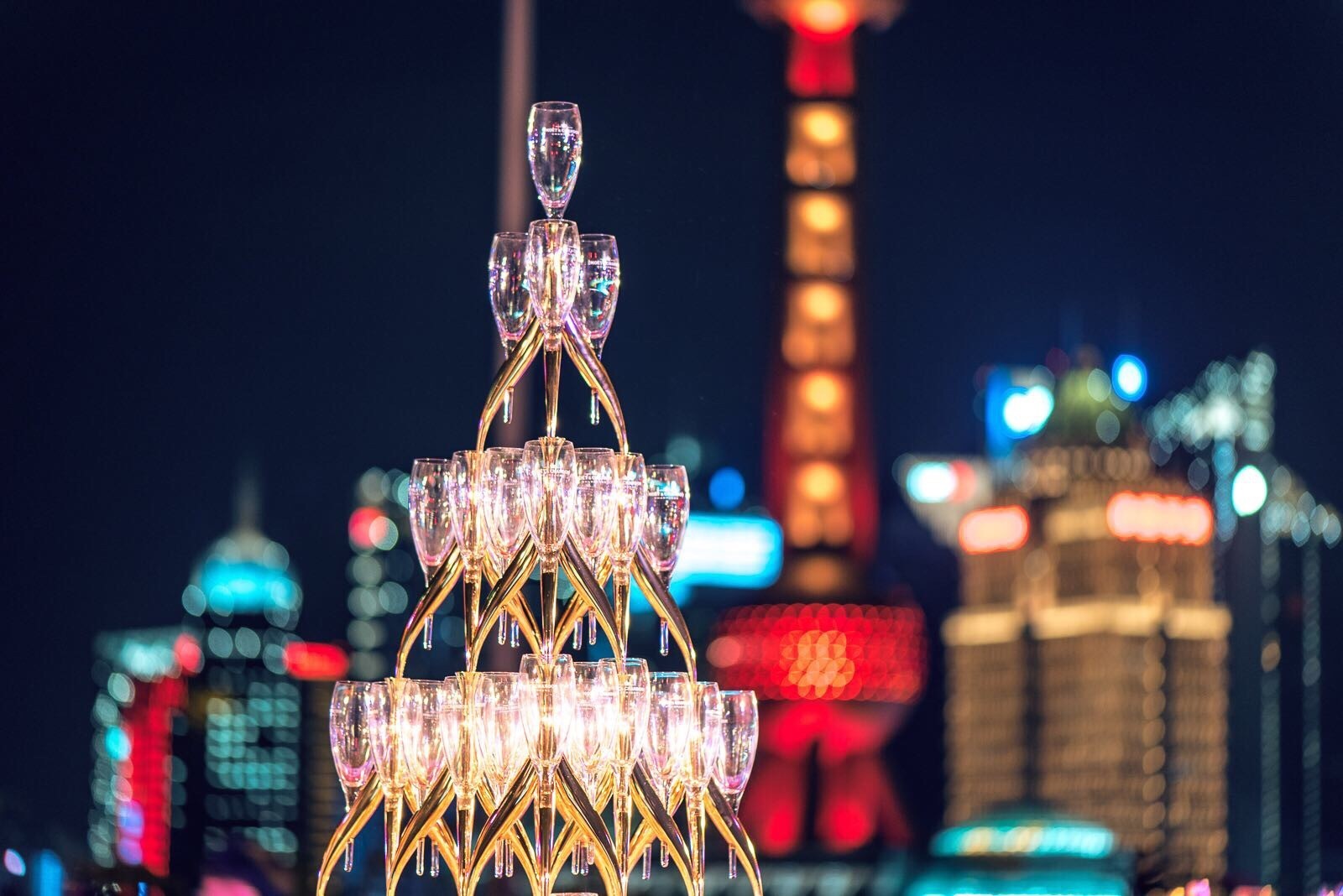 酩悦香槟与拿破仑,酩悦香槟上海新天地