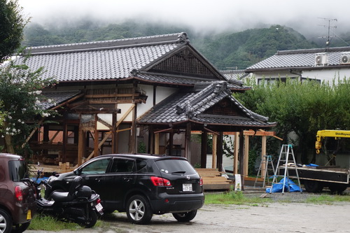 太宰治被囚禁哪一集,太宰治被关进国际监狱