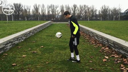 足球教学起球过人技巧,足球技巧平地起球