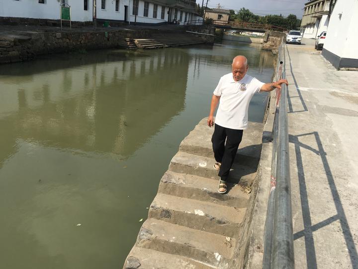 半夜听到河边有哭声，海宁老夫妻俩跑出门去一看大事不好……