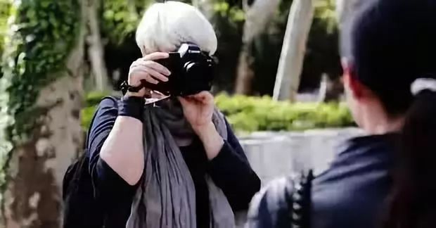 她搜集500个女神，组成世界美女地图，其中没有一张是网红脸