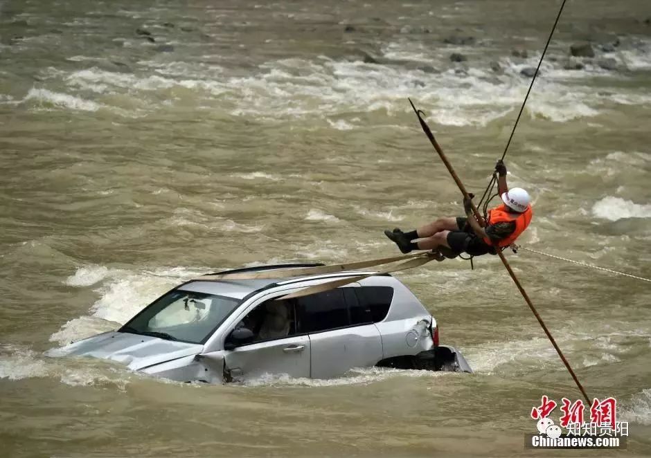 崭新的中国消防员,我们是新时代的消防员