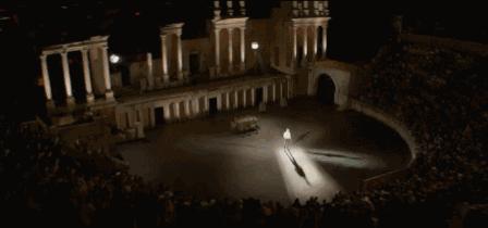 相逢何必曾相识海内存知己,海内存知己天涯若比邻一直无反应