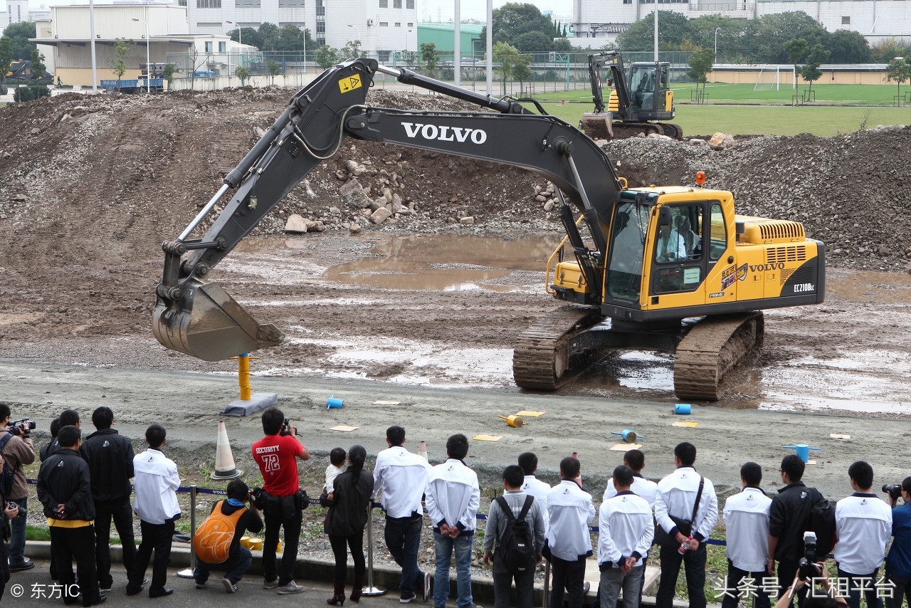 二手100万的挖机,17000二手挖机买回去就坏了的视频