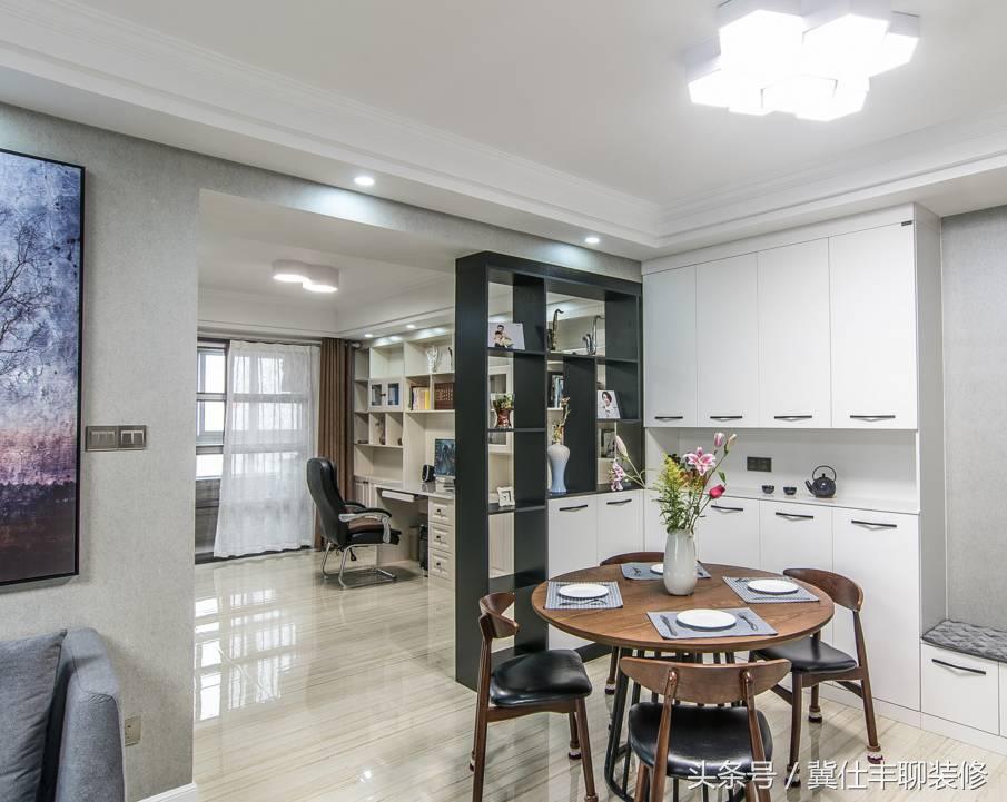 不要再砌墙了巧用隔断营造大空间,半墙隔断跟满墙隔断效果