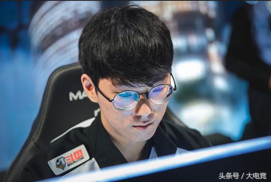 S8小组赛首日综述：LPL全胜，LCK战队翻车，遭欧洲大佬“*击狙**”！